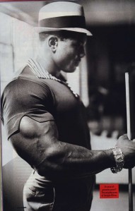 sergio-oliva-biceps-cote